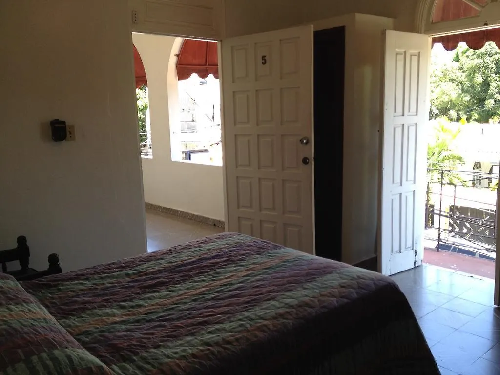 Hotel La Grand Mansion Santo Domingo Guest house